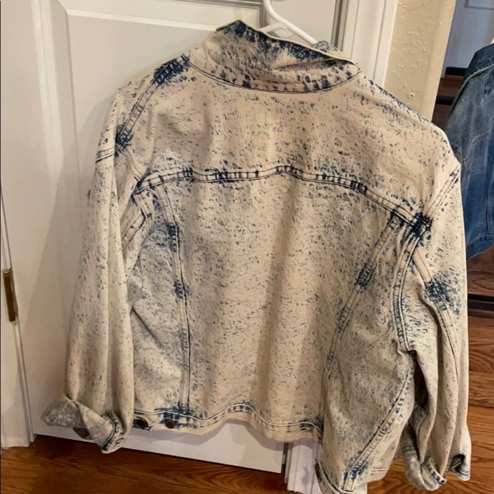 Jean jacket - Picture 4 of 4